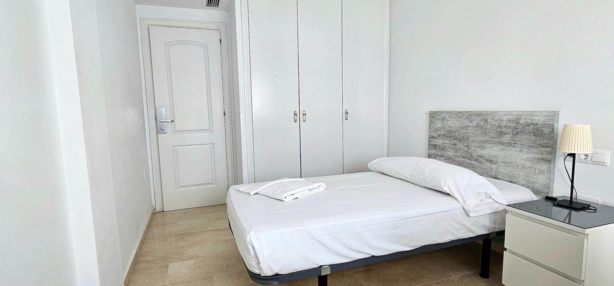 Hostel Residencia Alfil Malaga Exterior photo