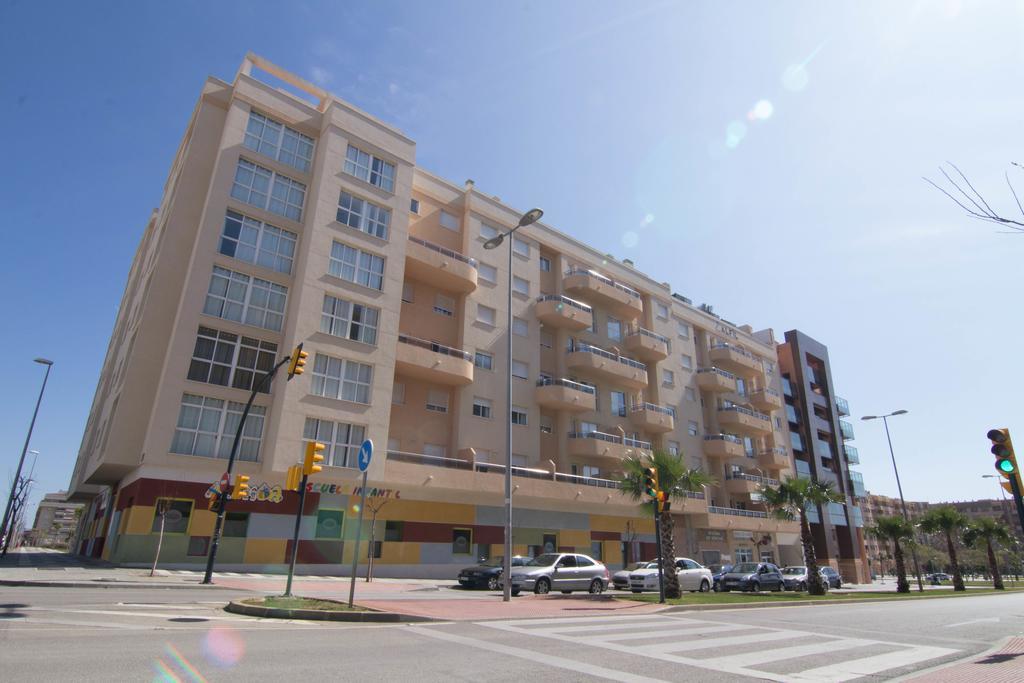 Hostel Residencia Alfil Malaga Exterior photo